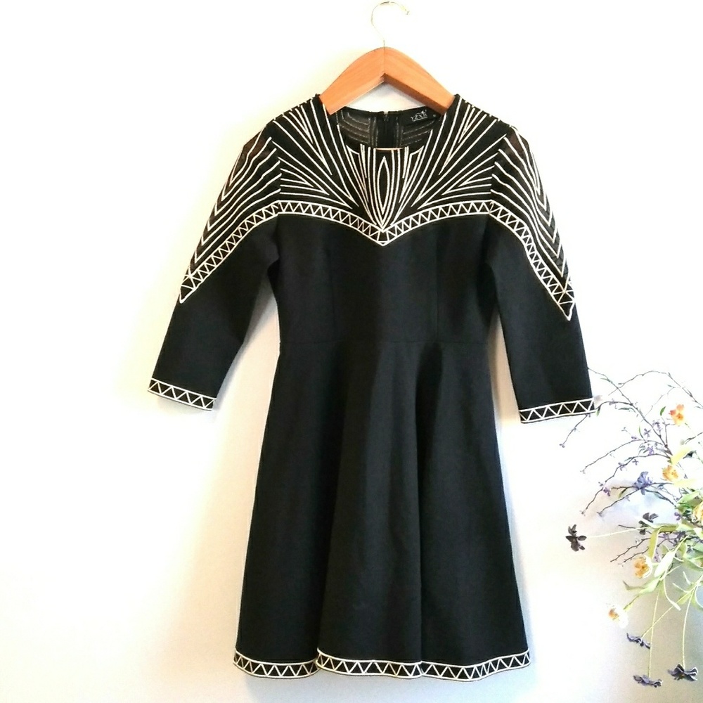 YZXH Yu Zhong Xie How ◾ Long Sleeve Midi Dress